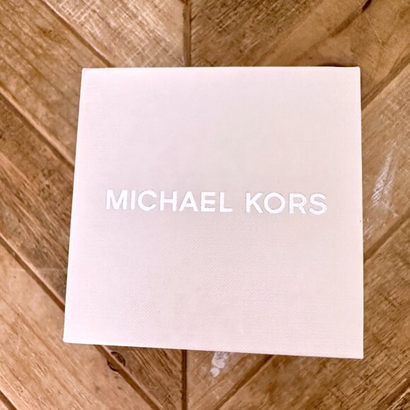 Michael Kors Everest Watch - Picture 3 of 4